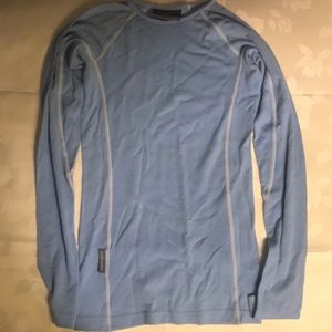icebreaker skin200 shirt for boys, long sleeve, light blue, size WS.